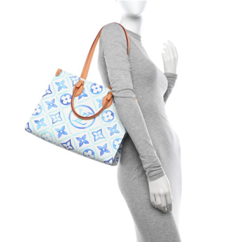 Louis Vuitton By The Pool On The Go MM Tote and Zippy Wallet Lagoon Blue Set - Picture 16 of 16